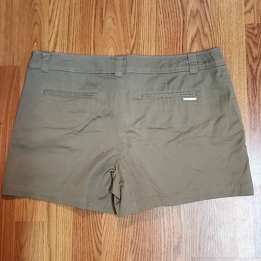 New York & Company Hampton 4” Khaki Shorts 12 - Picture 2 of 4
